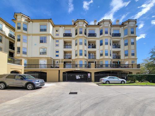 2420-7575 Kirby Dr, Houston, TX, 77030-4451 | Card Image