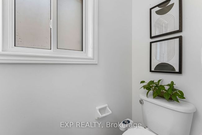 16 La Pinta St, House attached with 3 bedrooms, 3 bathrooms and 2 parking in Maple ON | Image 9