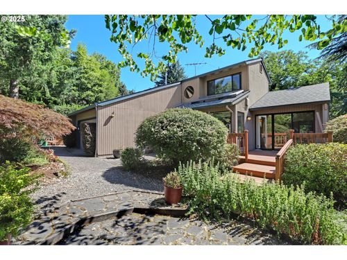 9140 Sw 5th Ave, Portland, OR, 97219-4880 | Card Image