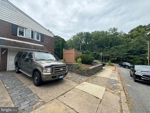 502 Susquehanna Rd, PHILADELPHIA, PA, 19111-1319 | Card Image