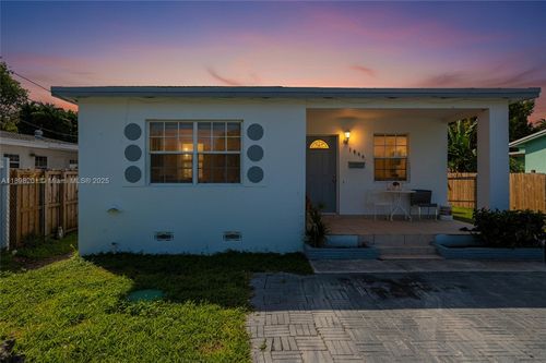 3840 Sw 91st Ave, Miami, FL, 33165-5354 | Card Image
