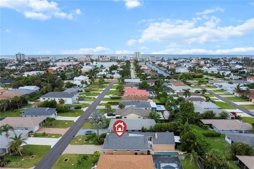 533 98th Ave N, Naples, FL, 34108-2219 | Card Image
