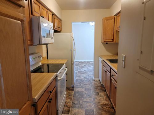 810 Charlotte Way, ENOLA, PA, 17025-1560 | Card Image