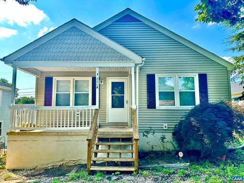 a-646 N Delphine Ave, Waynesboro, VA, 22980-4107 | Card Image