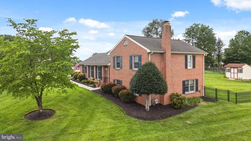 631 Cornell Ave, HAGERSTOWN, MD, 21742-4502 | Card Image