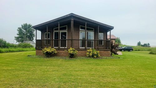 1103 Stinson Ave, Superior, WI, 54880-6334 | Card Image
