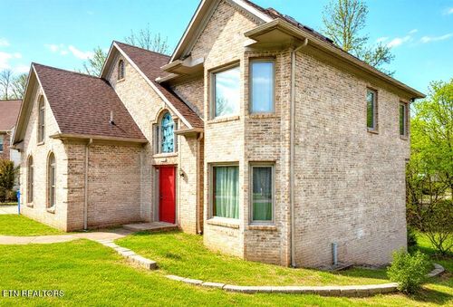 118 W Melbourne Rd, Oak Ridge, TN, 37830-8218 | Card Image