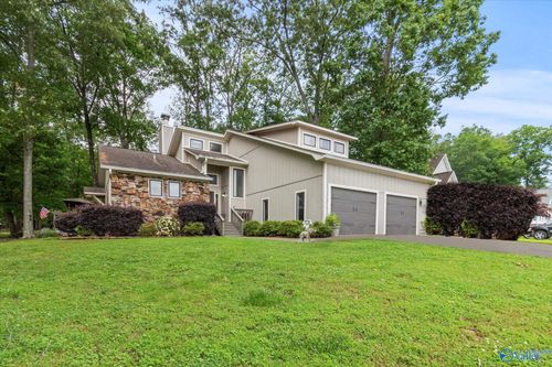 251 Riverbend Cir, Guntersville, AL, 35976-8346 | Card Image