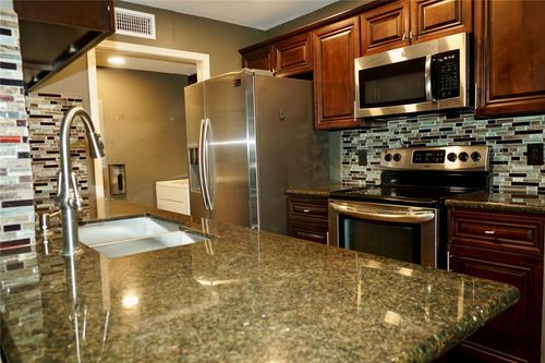 176-8275 Sands Point Dr, Houston, TX, 77036-2764 | Card Image