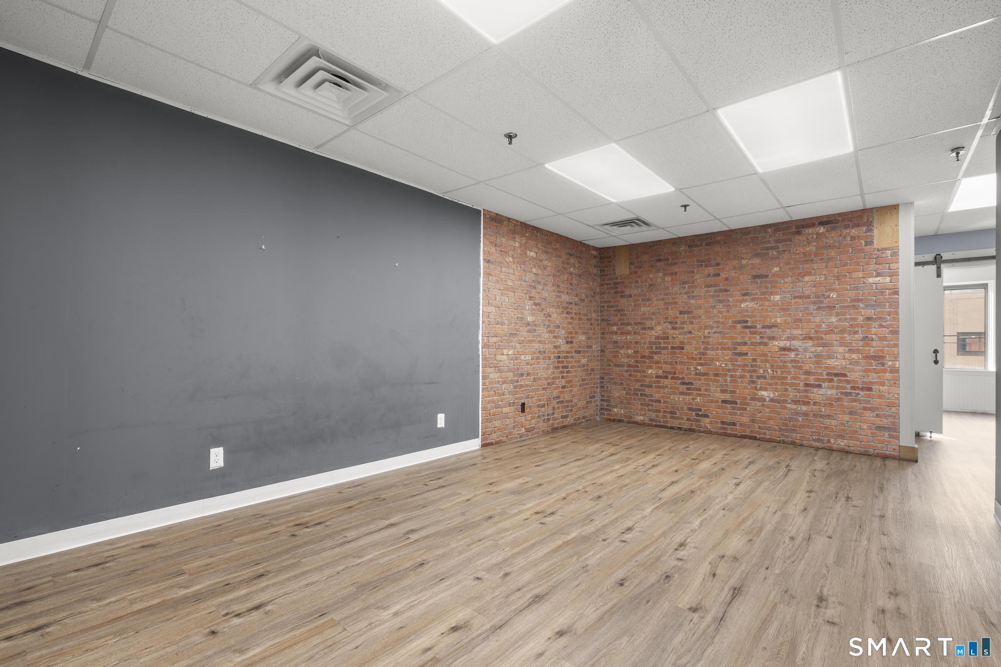 Commercial Lease in Middletown 3