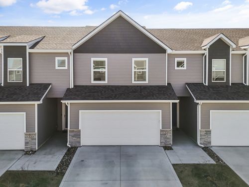 1227 Nw 33rd Ln, Ankeny, IA, 50023-2183 | Card Image