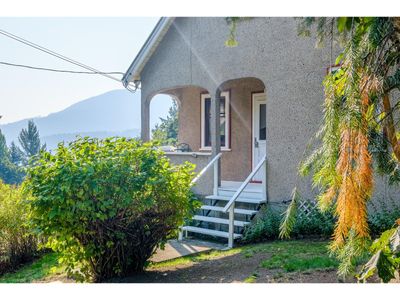 1929 Union Ave, House other with 1 bedrooms, 1 bathrooms and null parking in Rossland BC | Image 3