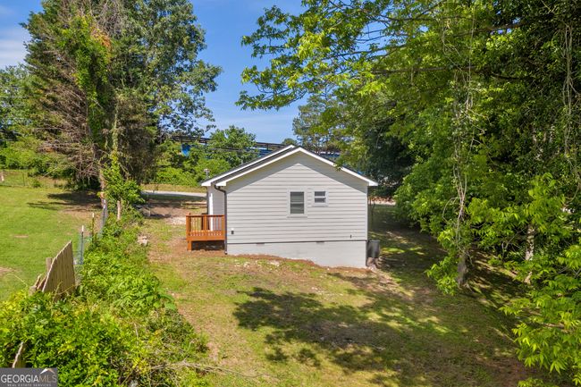 1037 S Pond St, House other with 3 bedrooms, 2 bathrooms and null parking in Toccoa GA | Image 38