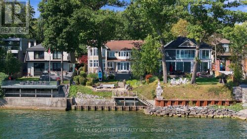 54 Cumberland Drive, Mississauga (Port Credit), ON, L5G3M8 | Card Image