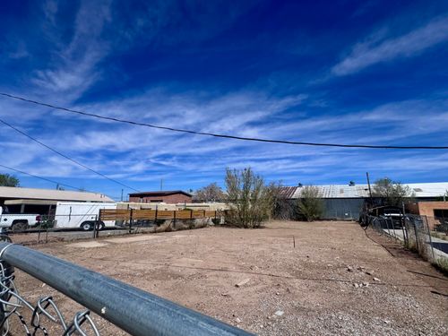 621 Towner Ave Nw, Albuquerque, NM, 87102-1081 | Card Image