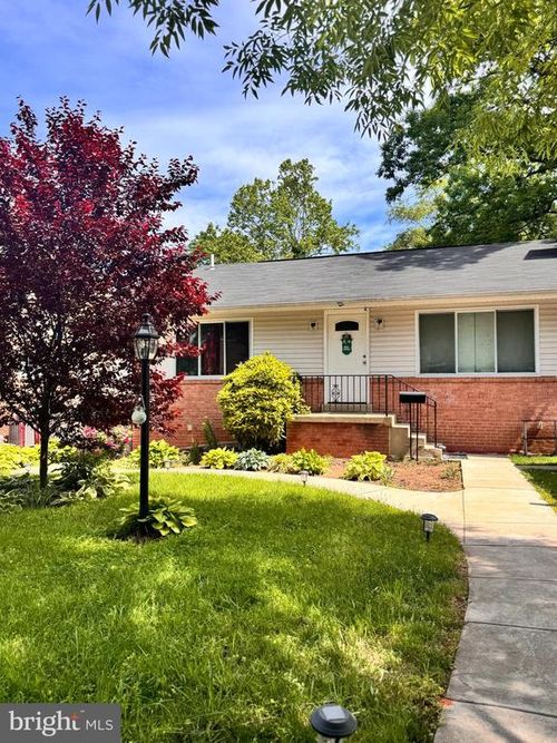 5604 Newton St, HYATTSVILLE, MD, 20784-1125 | Card Image