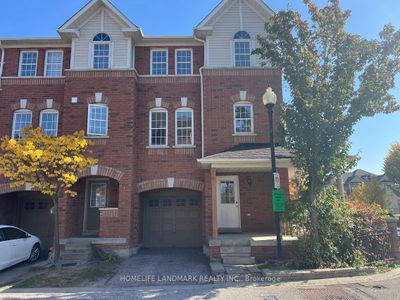 1 Nakina Way, Condo with 4 bedrooms, 3 bathrooms and 2 parking in Unionville ON | Image 1