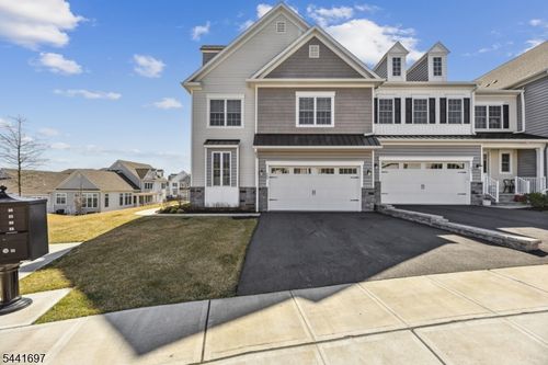 15 Juniper Ct, Cedar Grove, NJ, 07009-2316 | Card Image