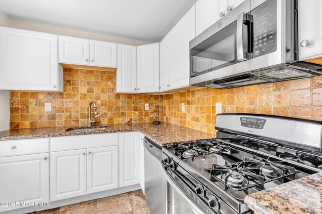 35 - 304 Deal Lake Dr, Condo with 1 bedrooms, 1 bathrooms and null parking in Asbury Park NJ | Image 10