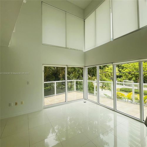 apt-112-1650 Brickell Ave, Miami, FL, 33129-1354 | Card Image