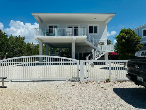 184 Ocean Shores Dr, Key Largo, FL, 33037-4200 | Card Image