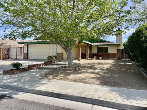 624 Sherwood Dr, Ridgecrest, CA, 93555 | Card Image