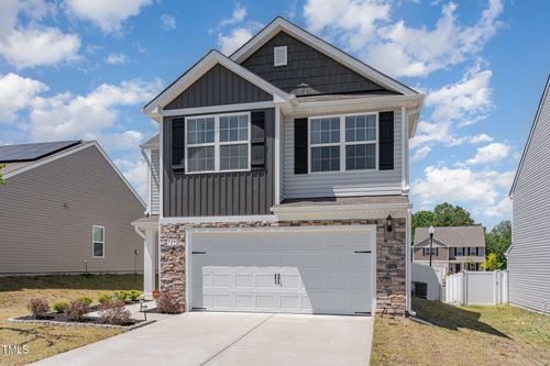 729 Little Patch St, Zebulon, NC, 27597-3316 | Card Image