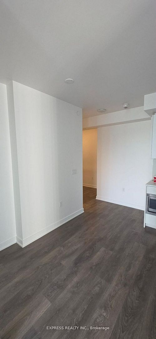 2212-195 Redpath Ave, Toronto, ON, M4P0E4 | Card Image