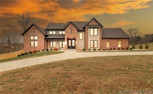 5560 Old Vincennes Rd, Floyds Knobs, IN, 47119-8406 | Card Image