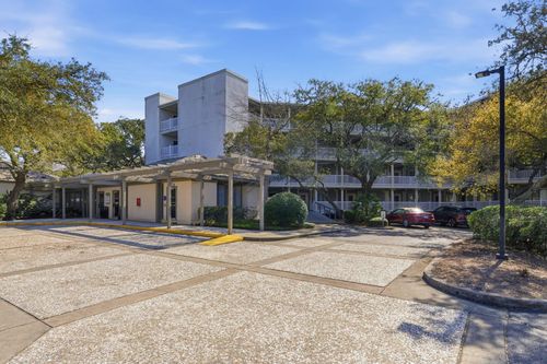apt-2318-415 Ocean Creek Dr, Myrtle Beach, SC, 29572-5717 | Card Image
