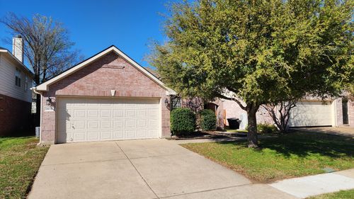 3513 Silverado Trl, Roanoke, TX, 76262-5898 | Card Image
