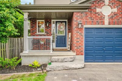 47 Bowen Dr, House other with 3 bedrooms, 3 bathrooms and 3 parking in Guelph ON | Image 3