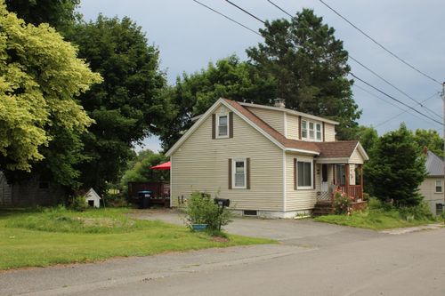 132 Front Street, Old Town, ME, 04468 | Card Image