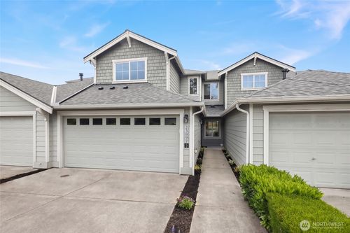 2-23897 Ne 112th Cir, Redmond, WA, 98053-6227 | Card Image