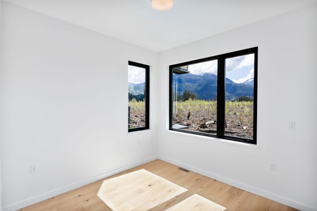 2970 Huckleberry Drive, House other with 3 bedrooms, 3 bathrooms and 4 parking in Squamish BC | Image 14