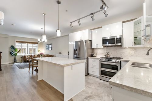 407-20328 86 Ave, Langley, BC, V2Y3L5 | Card Image