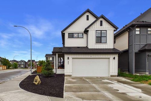 395 Copperhead Way Se, Calgary, AB, T2Z5G1 | Card Image