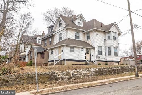 124 Main St, DARBY, PA, 19023-2936 | Card Image