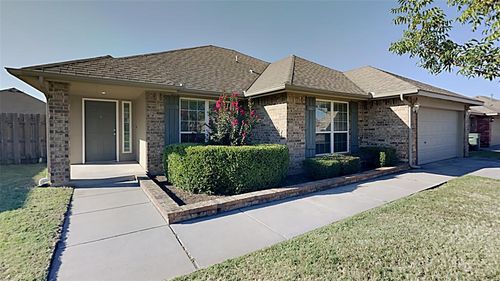 438 Oregon Trail, Edmond, OK, 73003 | Card Image