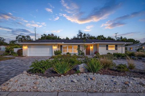 1800 Magnolia Dr, CLEARWATER, FL, 33764-4658 | Card Image