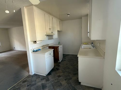 111-2002 4th St, Santa Monica, CA, 90405-1132 | Card Image