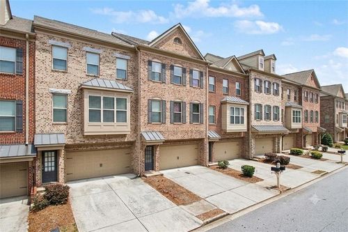2707 Hallwood Ln, Suwanee, GA, 30024-2961 | Card Image