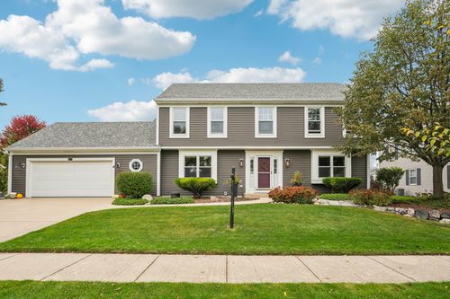 1056300 Brenton Ln, Cedarburg, WI, 53012-1293 | Card Image