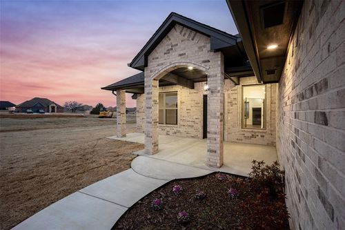 1421 Buckhorn Pl, Tuttle, OK, 73089-5010 | Card Image