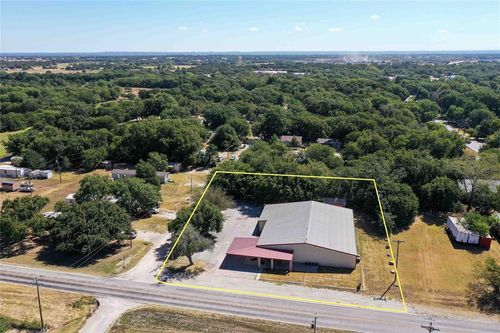 405 W Kentucky Street, Chico, TX, 76431 | Card Image