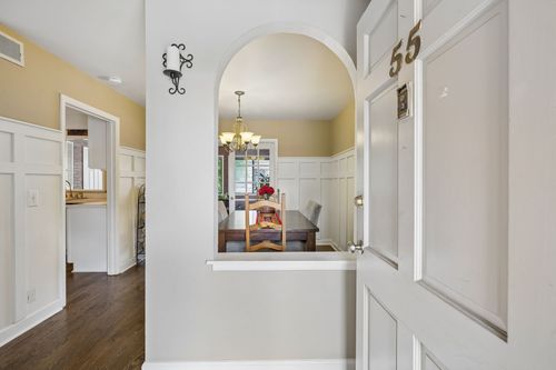 55-3000 Hillsboro Pike, Nashville, TN, 37215-1318 | Card Image