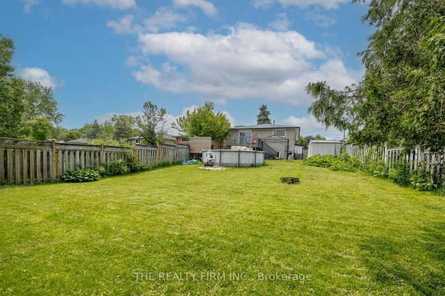 1707 Hansuld St, Home with 6 bedrooms, 2 bathrooms and 4 parking in London ON | Image 36