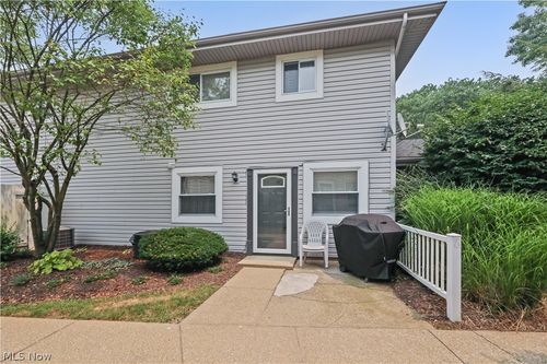 c-2436 Island Dr, Uniontown, OH, 44685-8878 | Card Image