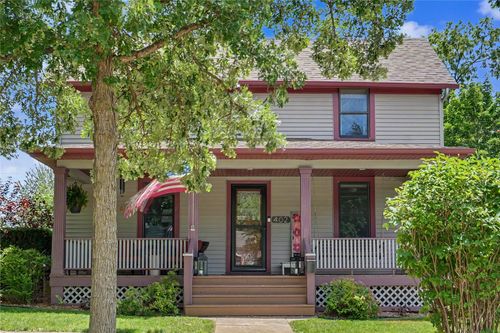 402 3rd Ave Sw, Mount Vernon, IA, 52314-1715 | Card Image
