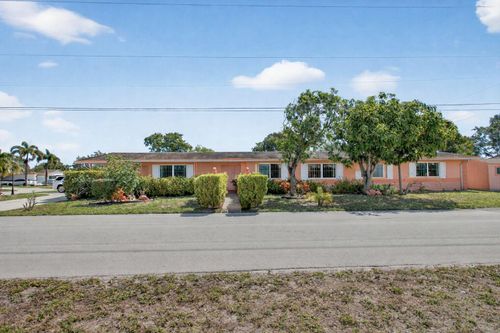 184 Sw 2nd Ct, Deerfield Beach, FL, 33441-3334 | Card Image